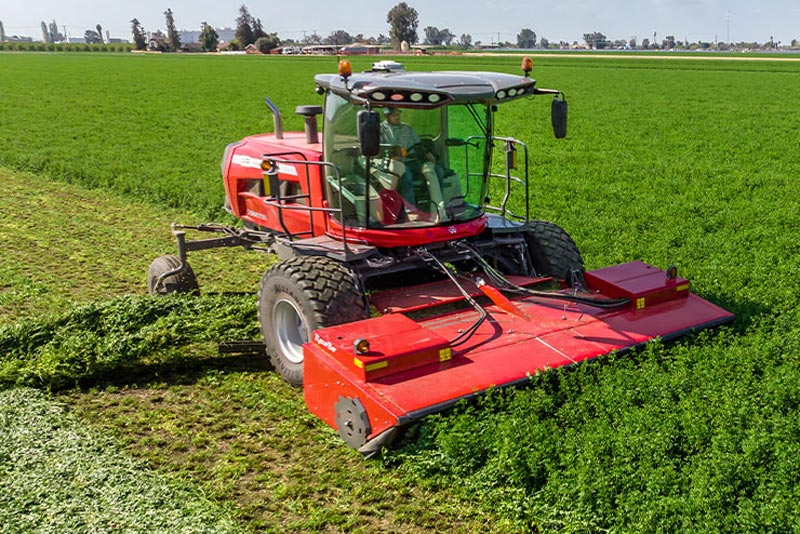 hesston-massey-self-propelled-windrower-1